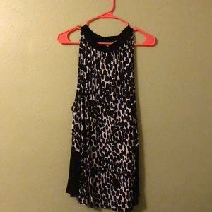 Loveappella black and white tank top